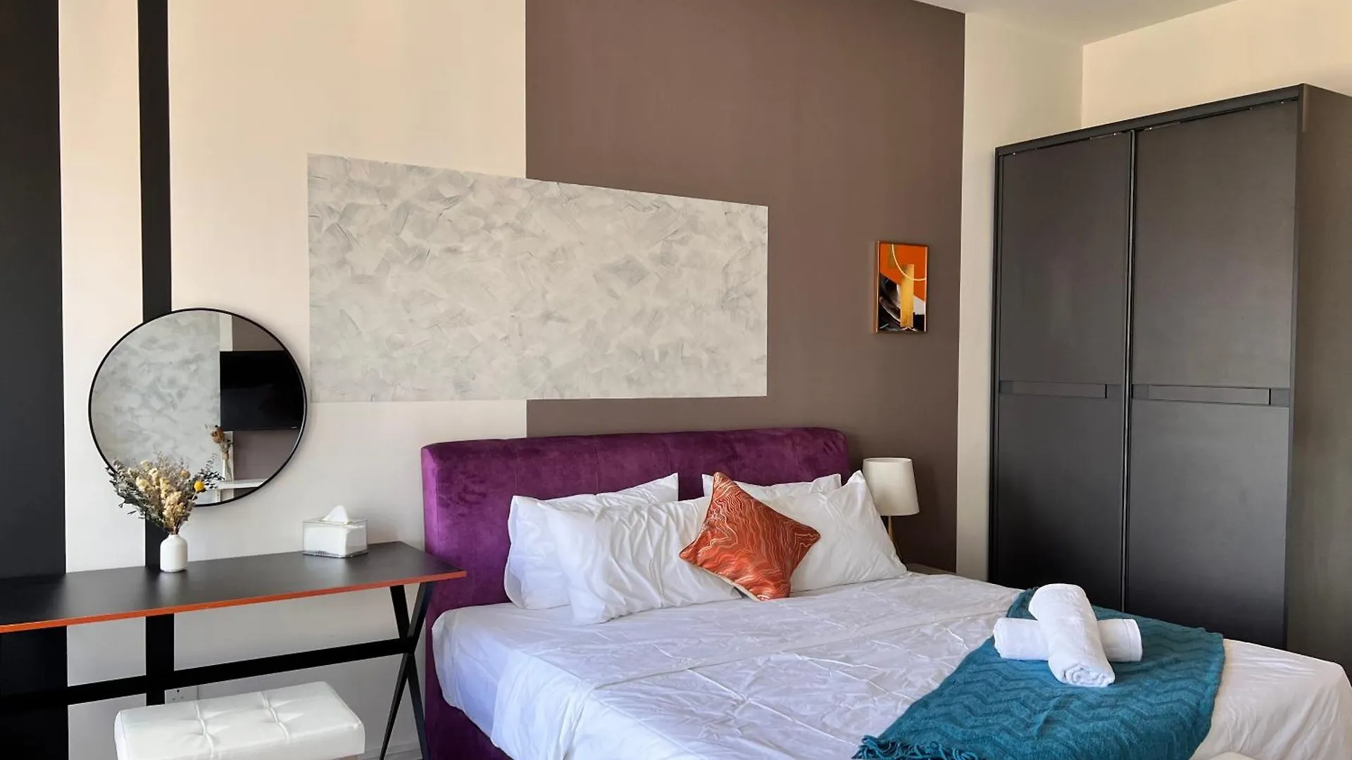 Ceylonz Suites By V Stay Куала-Лумпур
