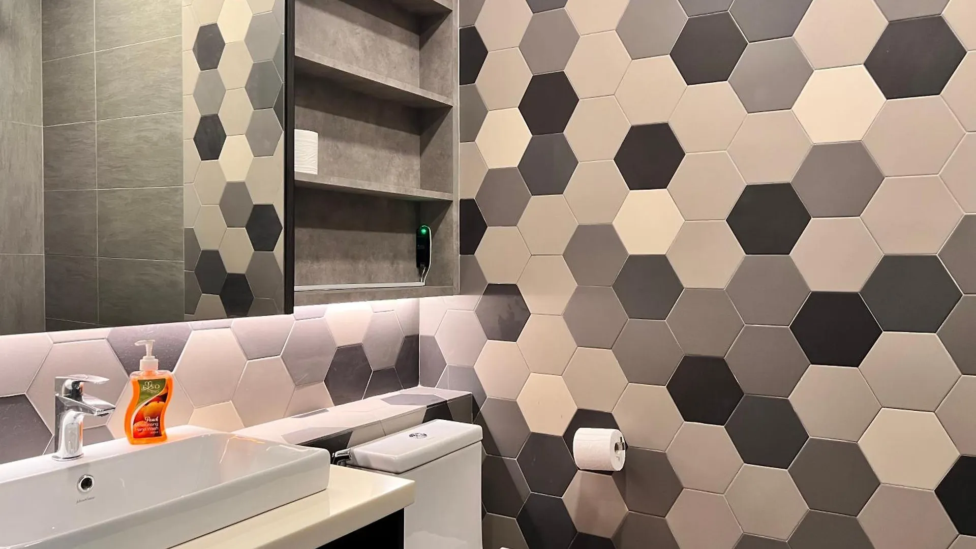 Ceylonz Suites By V Stay Kuala Lumpur