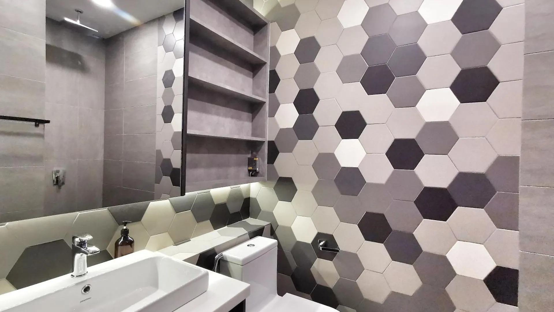 Apartment Ceylonz Suites By V Stay Kuala Lumpur Malaysia